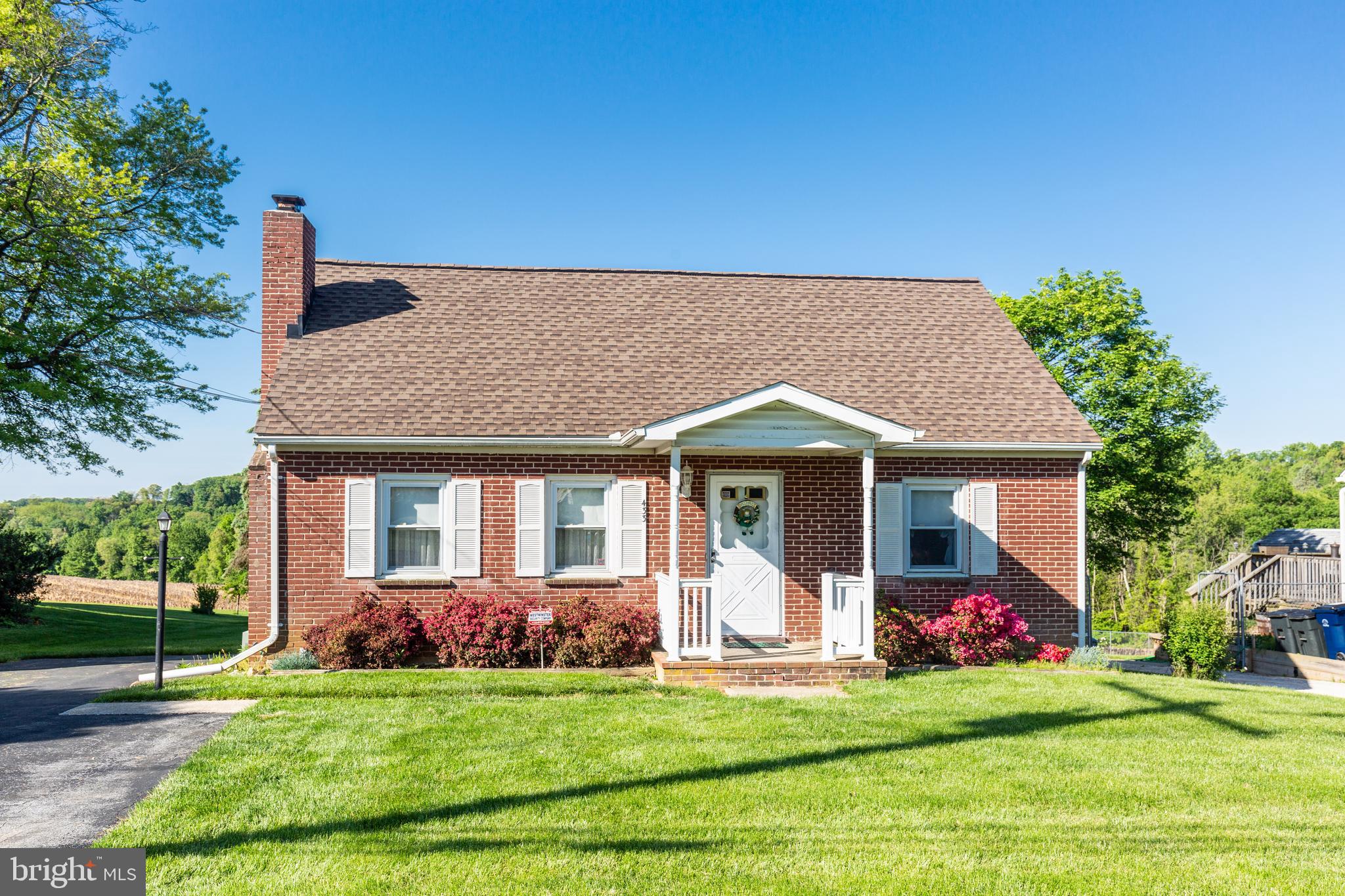 433 Hook Road Westminster, MD 21157 - Photo 1 of 39 Gallery Image 1