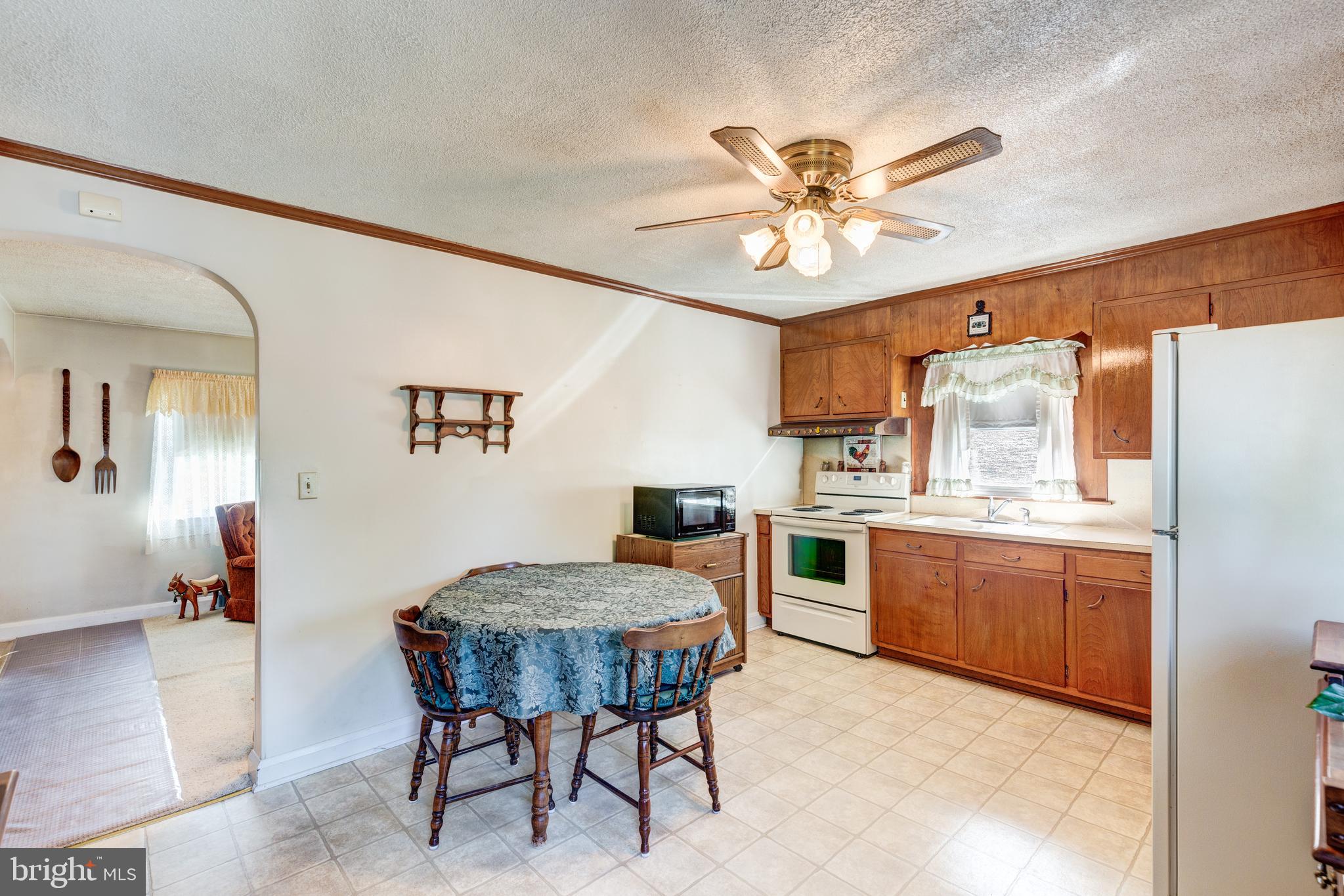 433 Hook Road Westminster, MD 21157 - Photo 10 of 39 Gallery Image 10