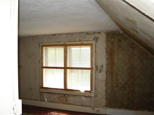 855 Huntington Road Worthington, MA 01098 - Photo 11 of 17 a view of an empty room and window