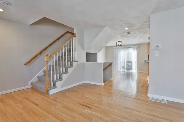 $449,900 | 34 Groveland Commons Way, Unit 34, Groveland, MA 01834