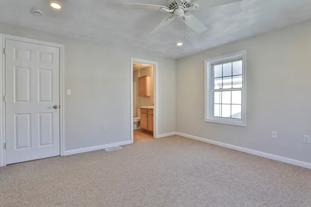 $449,900 | 34 Groveland Commons Way, Unit 34, Groveland, MA 01834