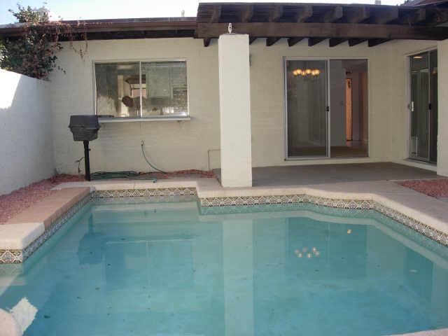 1216 East Encantada Place Phoenix, AZ 85014 - Photo 2 of 6 Additional Photo