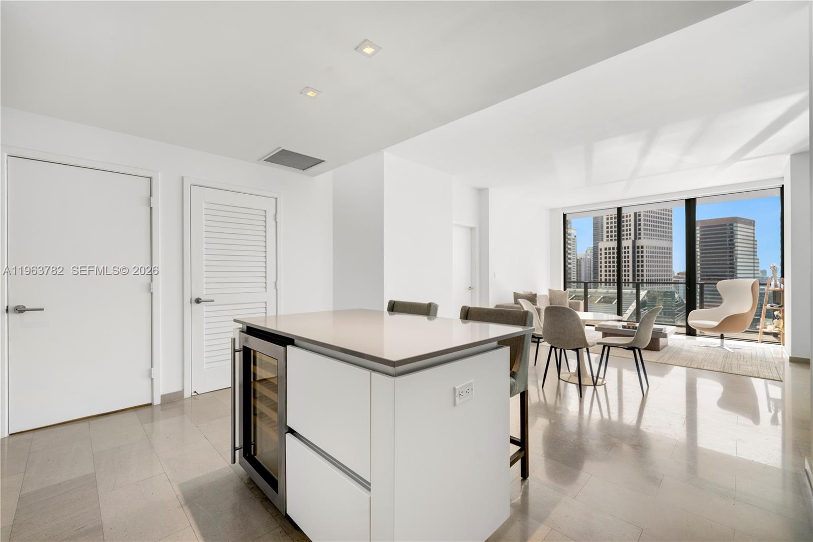 88 Southwest 7th Street, Unit 2105 Miami, FL 33130 - Photo 1 of 16