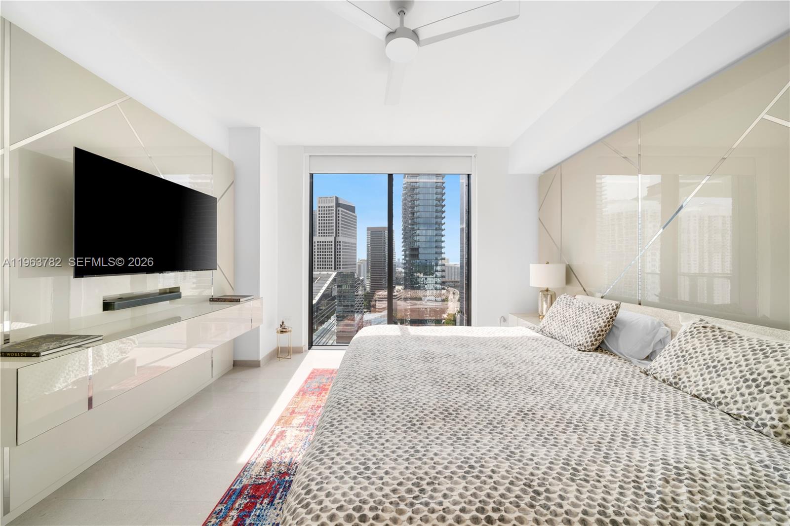 88 Southwest 7th Street, Unit 2105 Miami, FL 33130 - Photo 11 of 16