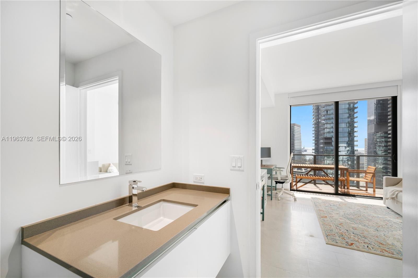 88 Southwest 7th Street, Unit 2105 Miami, FL 33130 - Photo 12 of 16