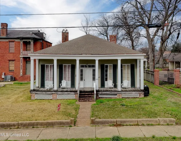 $110,000 | 1115 Grove Street, Vicksburg, MS 39183