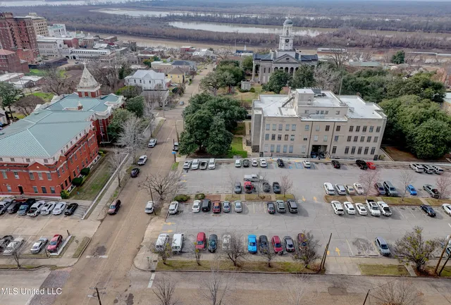 $110,000 | 1115 Grove Street, Vicksburg, MS 39183