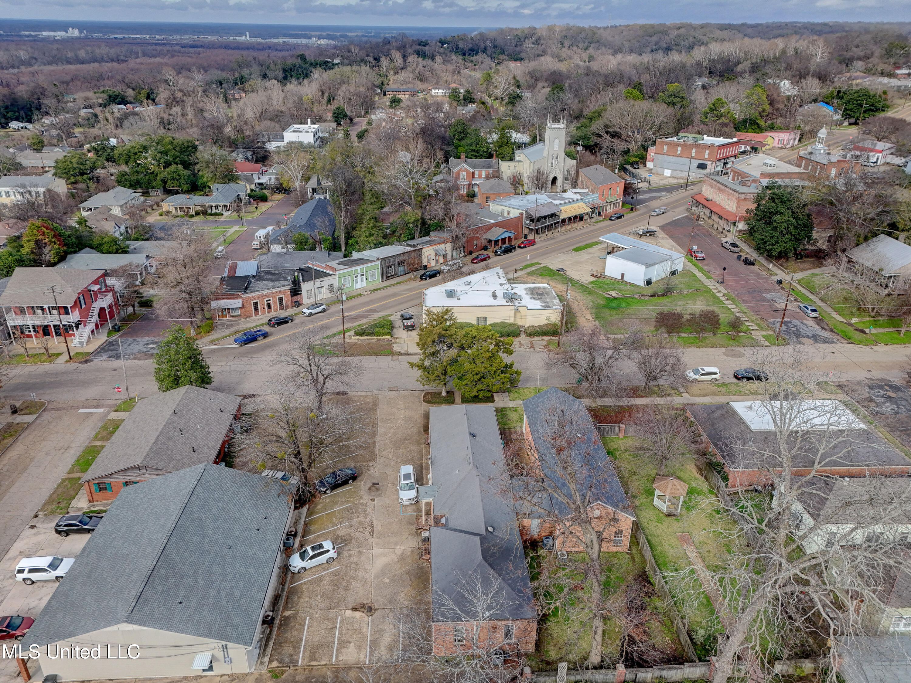 1115 Grove Street Vicksburg, MS 39183 - Photo 34 of 36 WVH Aerial Neighborhood View 2
