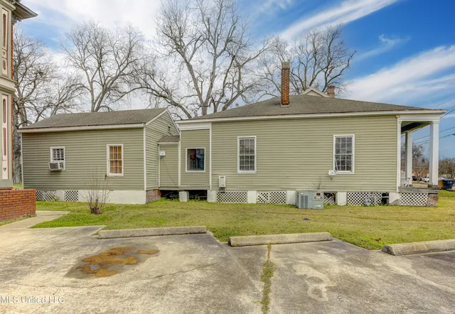 $110,000 | 1115 Grove Street, Vicksburg, MS 39183