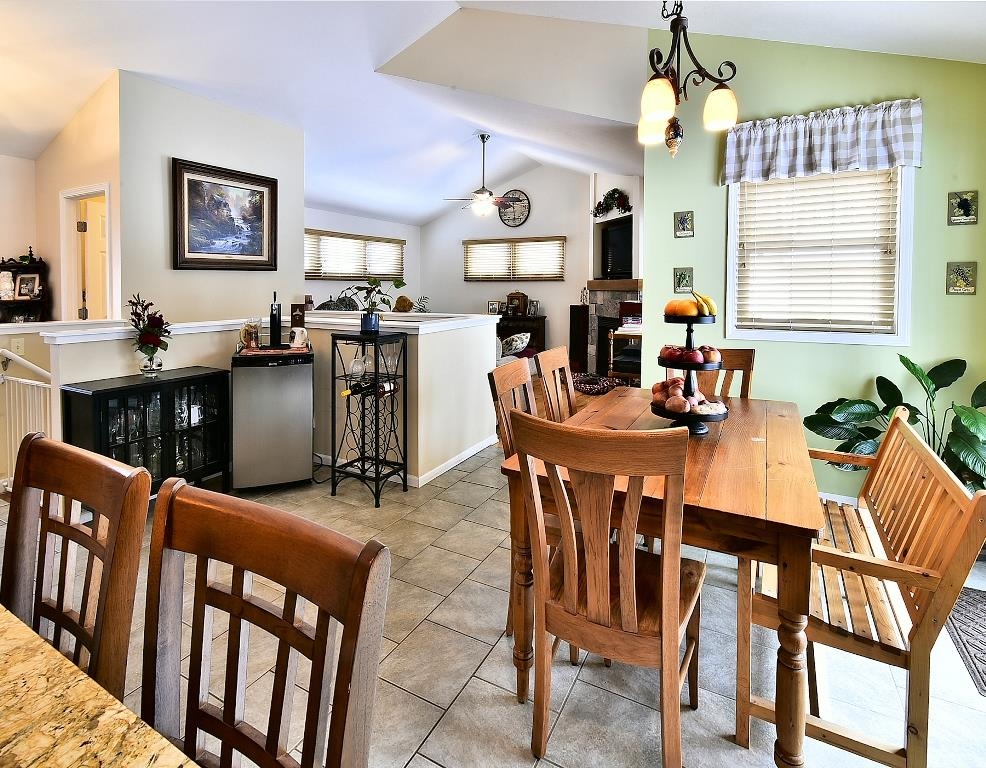 4669 Barnes Road Traverse City, MI 49684 - Photo 5 of 20 1897600-4.JPG