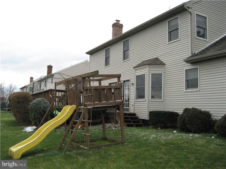 2711 Temple Drive Sinking Spring, PA 19608 - Photo 2 of 24 Gallery Image 2