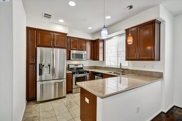 $725,000 | 2890 Kew Avenue, Unit 14, Livermore, CA 94551