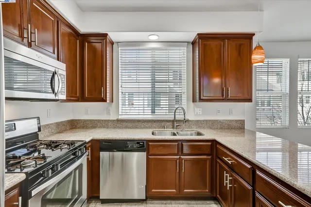 $725,000 | 2890 Kew Avenue, Unit 14, Livermore, CA 94551