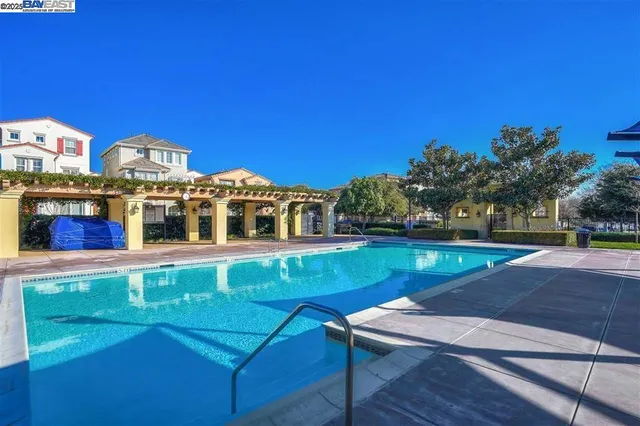 $725,000 | 2890 Kew Avenue, Unit 14, Livermore, CA 94551