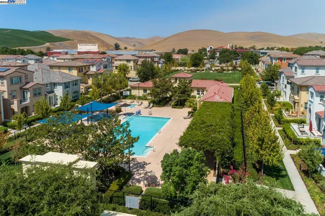$725,000 | 2890 Kew Avenue, Unit 14, Livermore, CA 94551