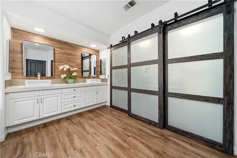 $2,195,000 | 5919 County Oak Road, Woodland Hills, CA 91367