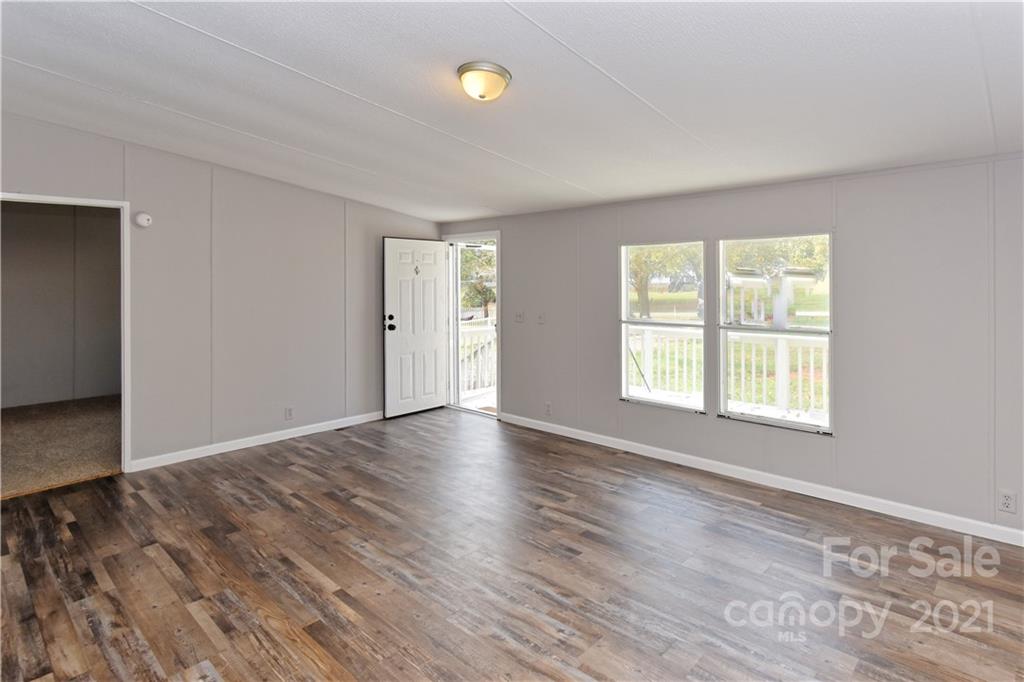 174 High Ridge Circle Maiden, NC 28650 - Photo 7 of 28 Gallery Image 7