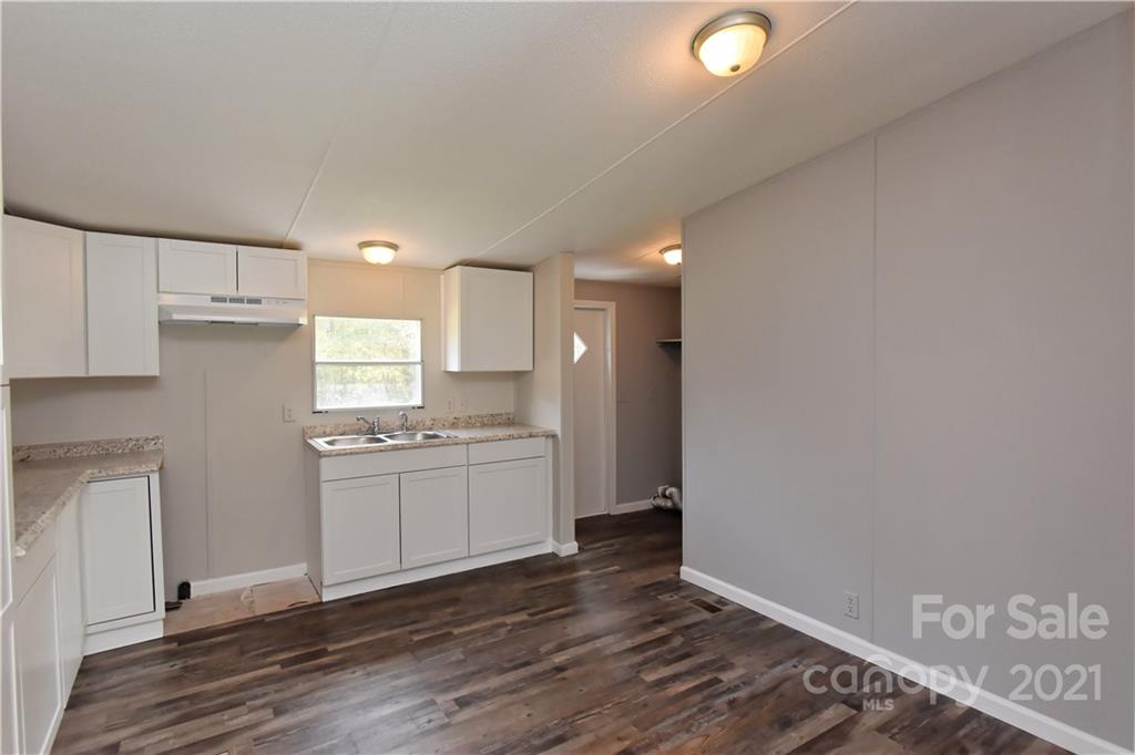 174 High Ridge Circle Maiden, NC 28650 - Photo 8 of 28 Gallery Image 8