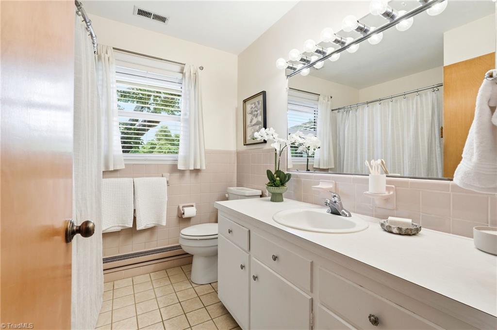 112 Queensbury Road Winston-Salem, NC 27104 - Photo 20 of 42