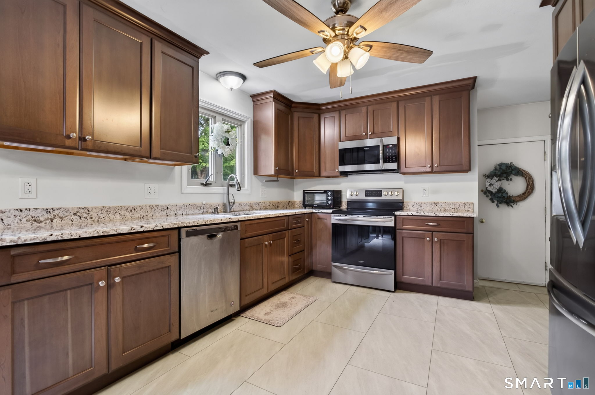 4 Palmer Road North Haven, CT 06473 - Photo 15 of 40 Gallery Image 15