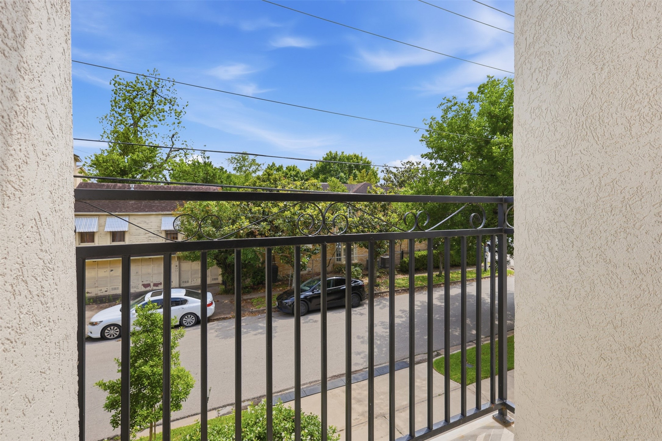 1956 Welch Street Houston, TX 77019 - Photo 23 of 29 small balcony off of second floor