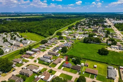 $295,000 | 114 Ballay Drive, Belle Chasse, LA 70037