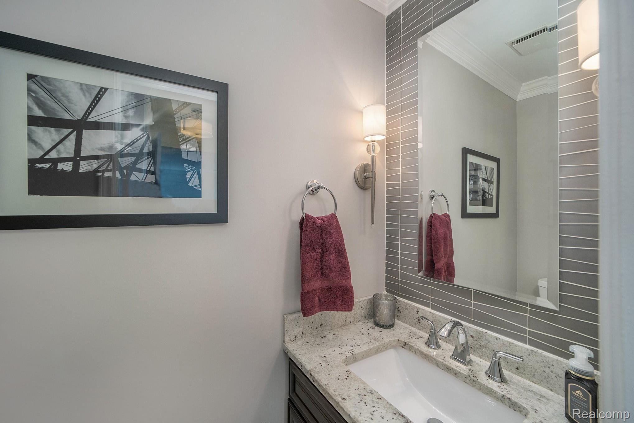 1126 Barneswood Lane Rochester, MI 48306 - Photo 16 of 44 16.jpg