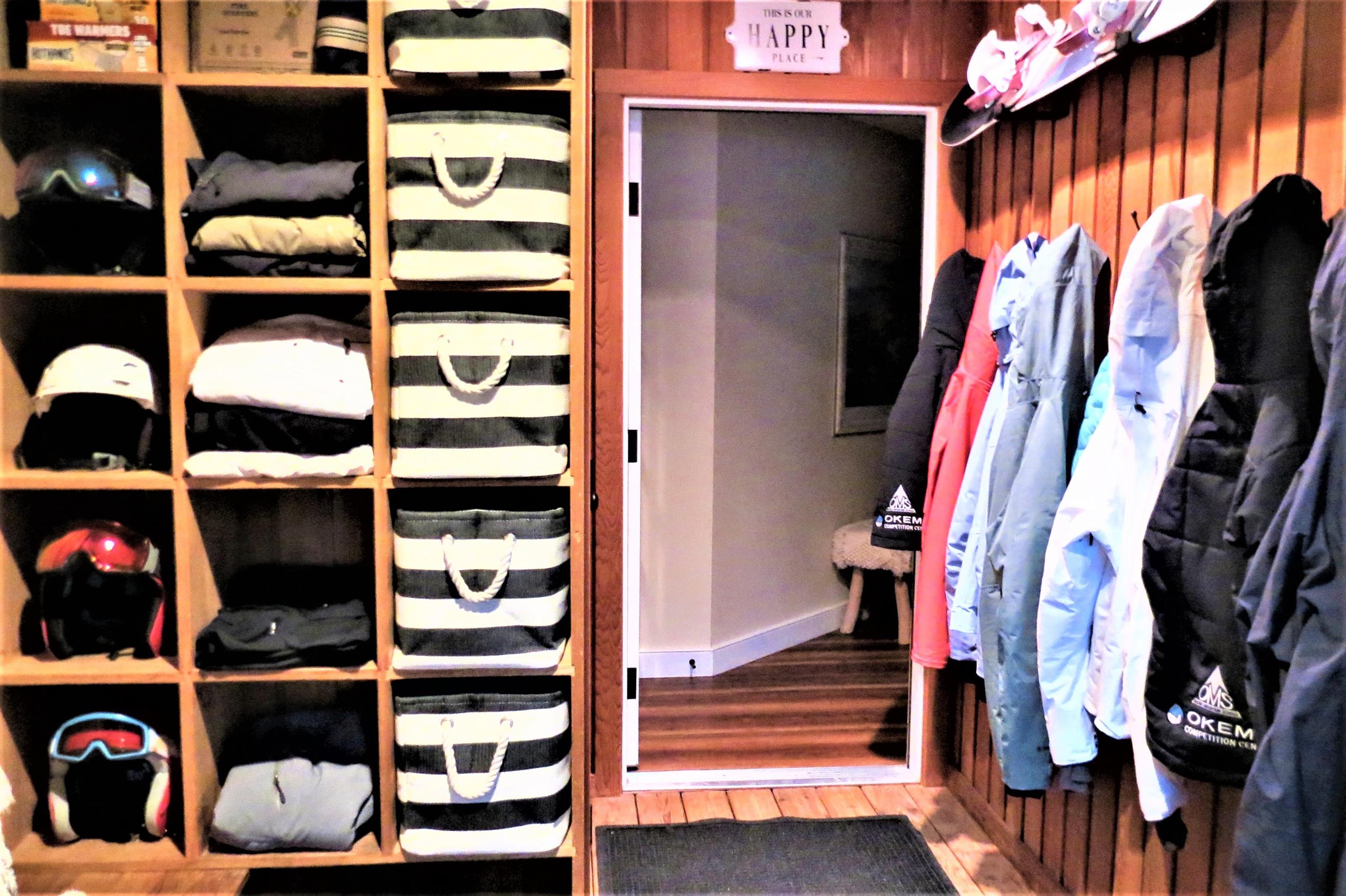 160 Solitude Road, Unit L203 Ludlow, VT 05149 - Photo 6 of 40 Gallery Image 6