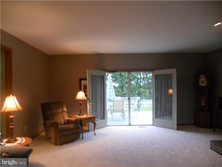 587 Lincoln Road Pilesgrove, NJ 08098 - Photo 12 of 24 Great Room