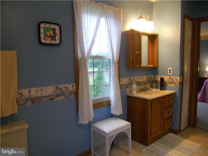 587 Lincoln Road Pilesgrove, NJ 08098 - Photo 16 of 24 Bathroom
