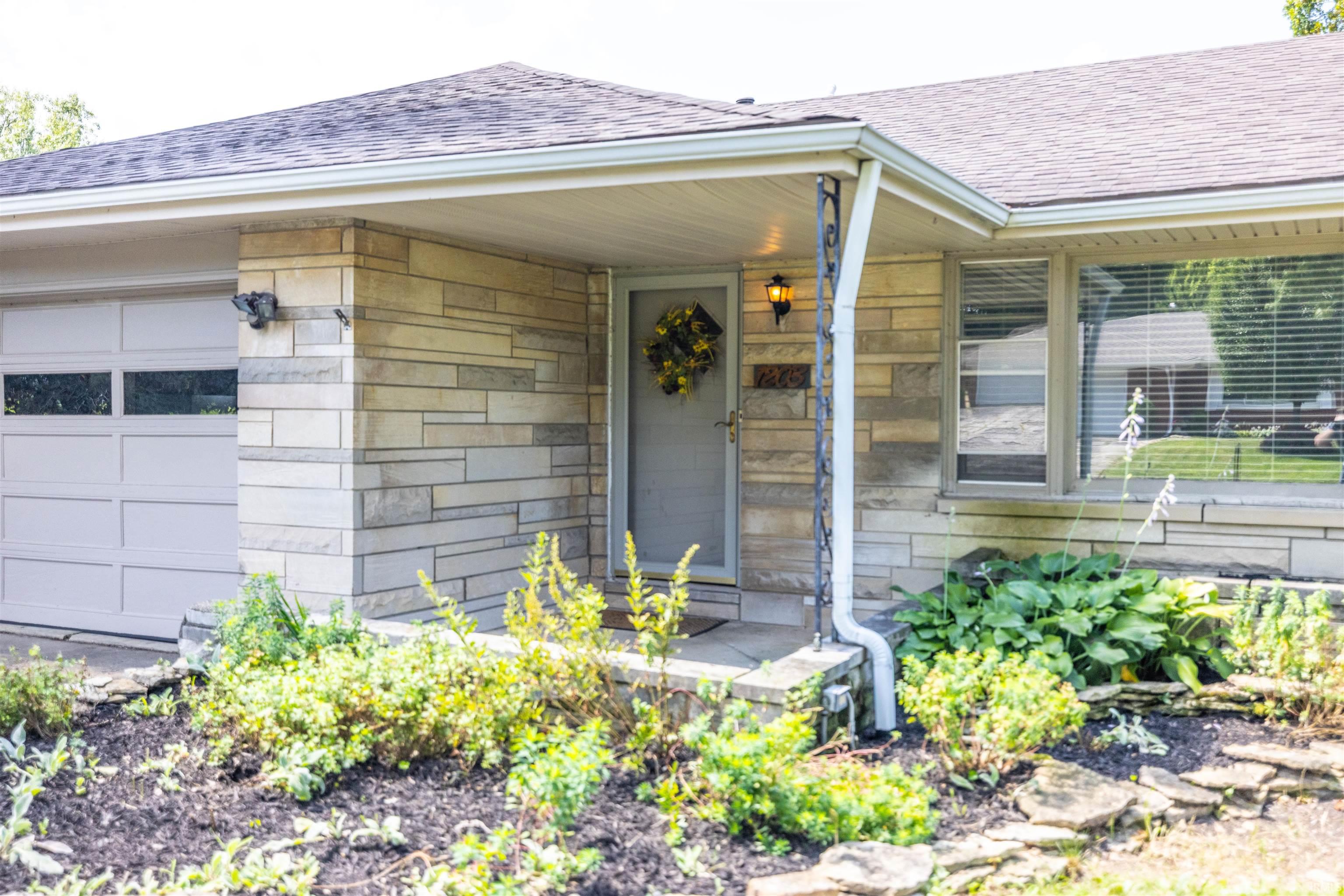 1203 North Riley Road Muncie, IN 47304 - Photo 1 of 20