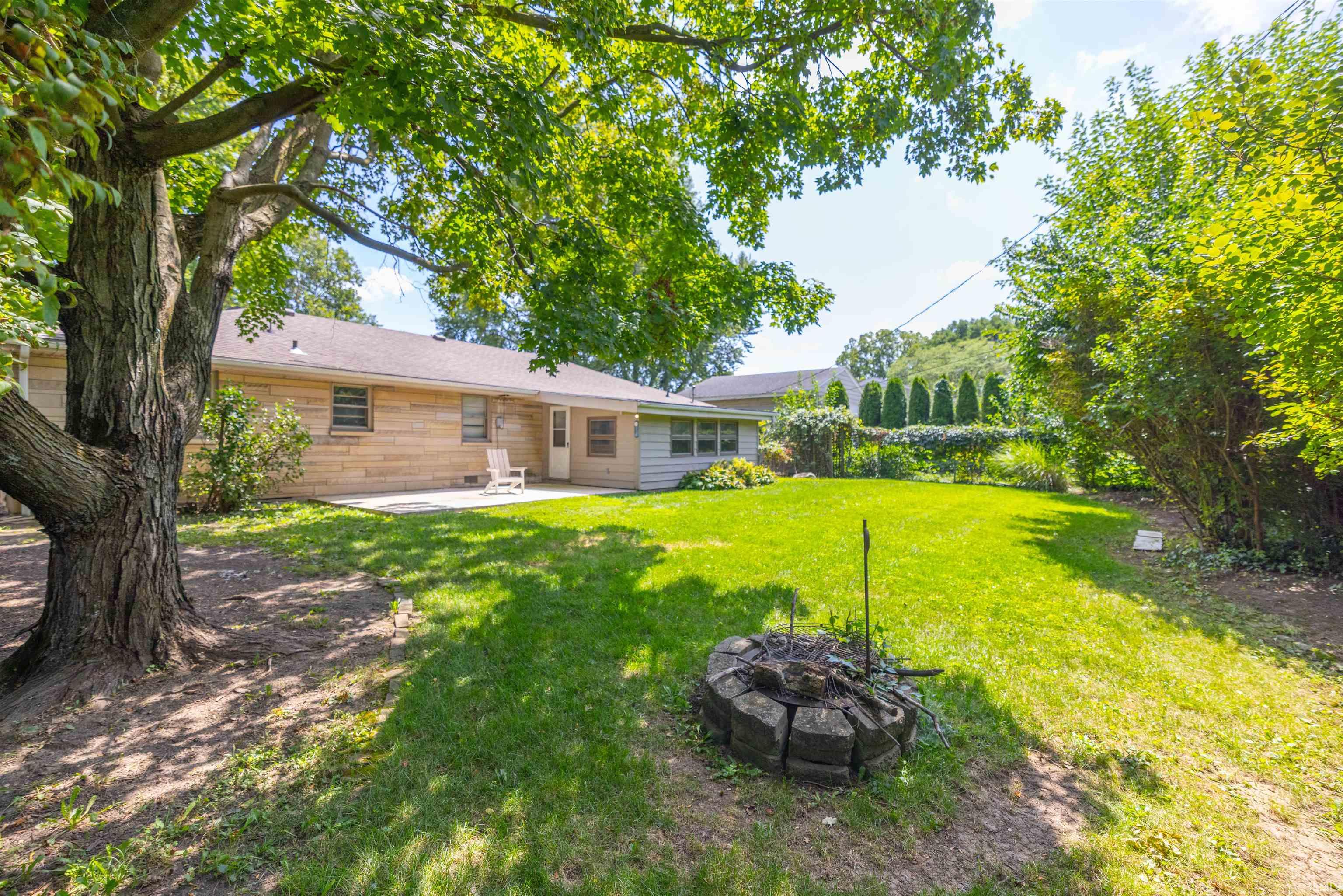 1203 North Riley Road Muncie, IN 47304 - Photo 3 of 20