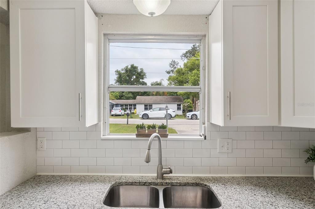 114 Angeles Road DeBary, FL 32713 - Photo 7 of 23