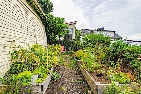 $3,300 | 58 Atherton Street, Unit 3, Somerville, MA 02143