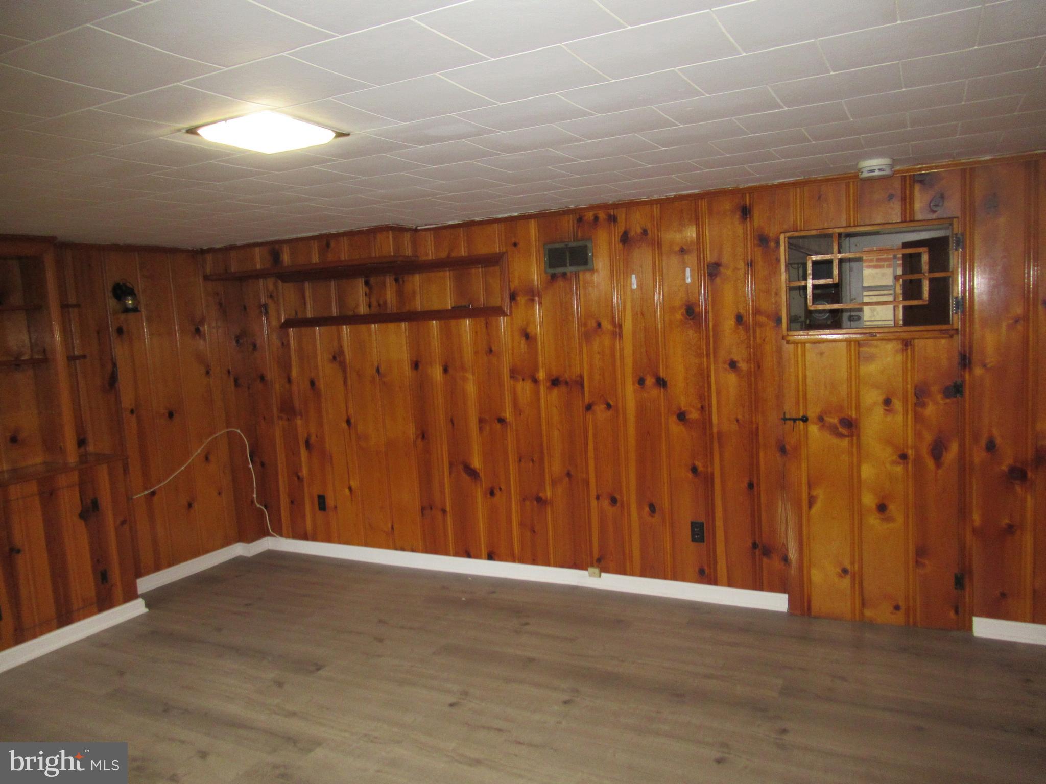 1125 Granville Road Baltimore, MD 21207 - Photo 27 of 38 Family Room