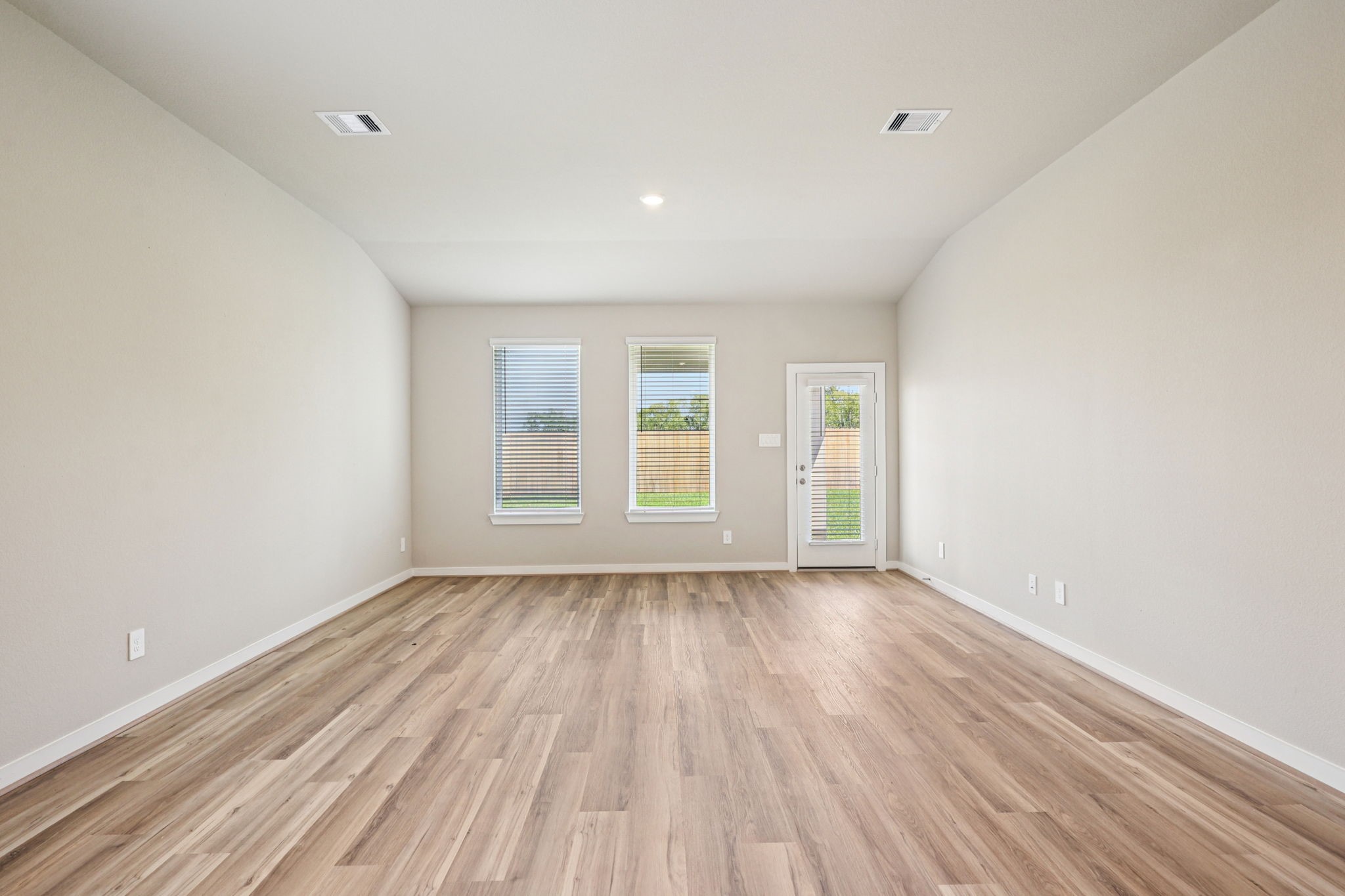 6619 Castella Drive Rosharon, TX 77583 - Photo 7 of 49