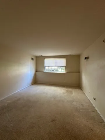 $2,450 | 2462 Emily Lane, Elgin, IL 60124