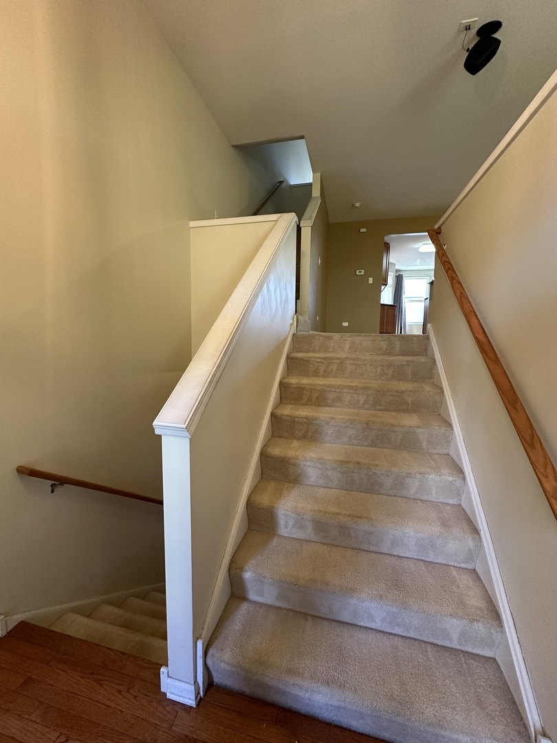 2462 Emily Lane Elgin, IL 60124 - Photo 2 of 19