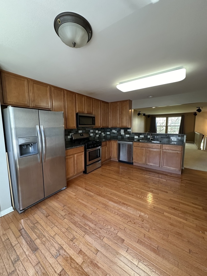 2462 Emily Lane Elgin, IL 60124 - Photo 8 of 19