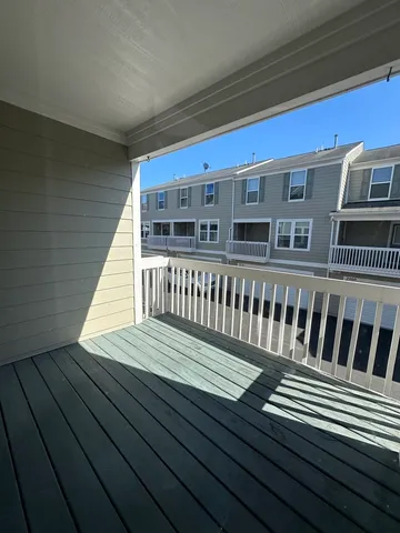 $2,450 | 2462 Emily Lane, Elgin, IL 60124