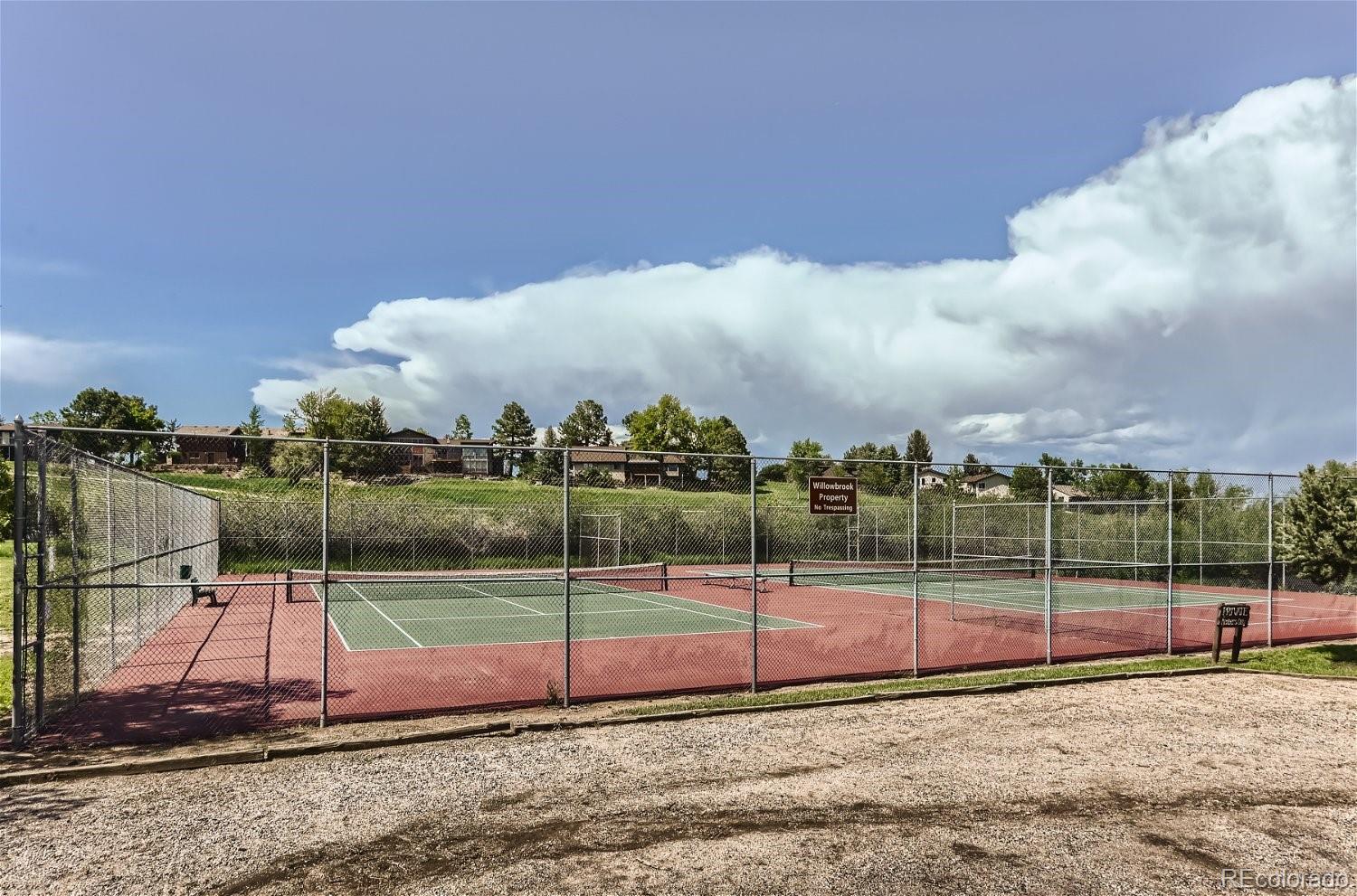 6650 Crestbrook Drive Morrison, CO 80465 - Photo 31 of 38 a view of a entertaining space