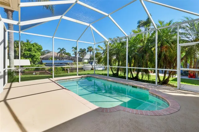 $849,900 | 4427 Shark Drive, Bradenton, FL 34208