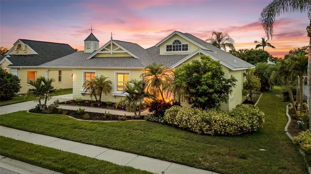 $849,900 | 4427 Shark Drive, Bradenton, FL 34208