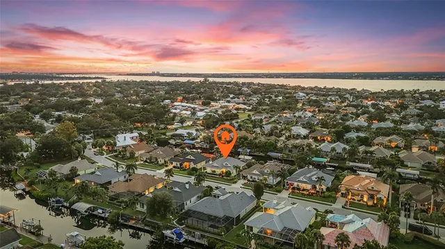 $849,900 | 4427 Shark Drive, Bradenton, FL 34208