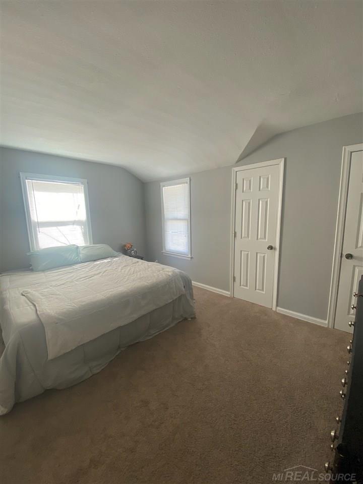 6 Utica Road Pontiac, MI 48341 - Photo 4 of 15 Master Bedroom