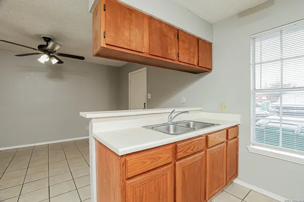 $1,000 | 820 West Olmos Drive, San Antonio, TX 78212