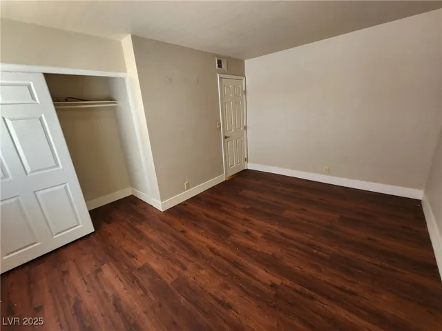 $995 | 5020 Indian River Drive, Unit 422, Las Vegas, NV 89103