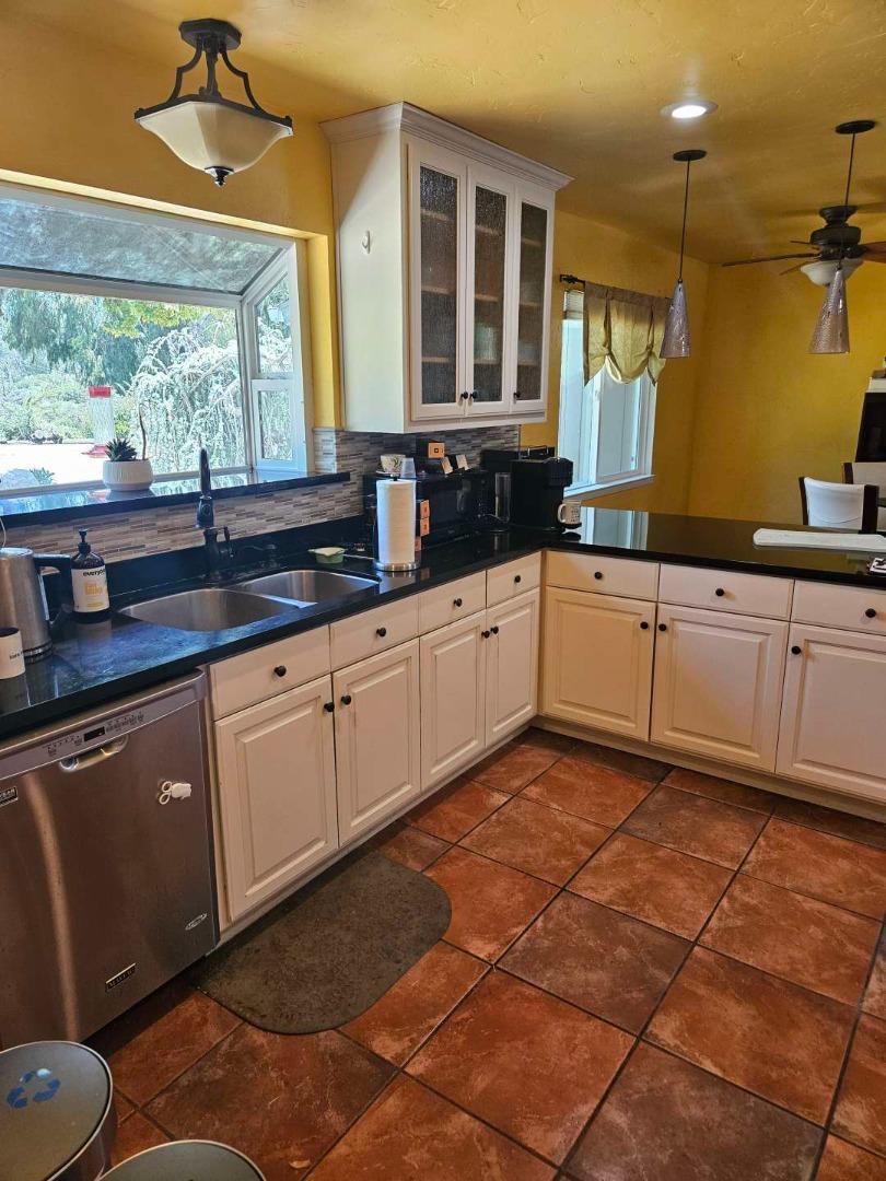 603 Carpenteria Road Aromas, CA 95004 - Photo 15 of 24