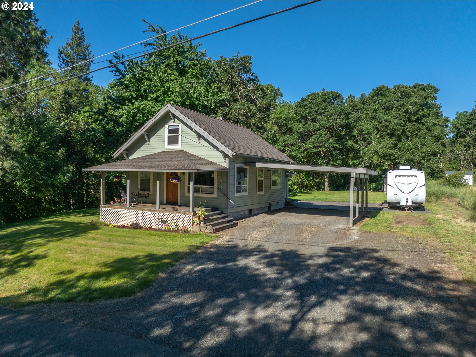 1100 Multnomah Road Hood River, OR 97031 - Photo 1 of 31 Gallery Image 1