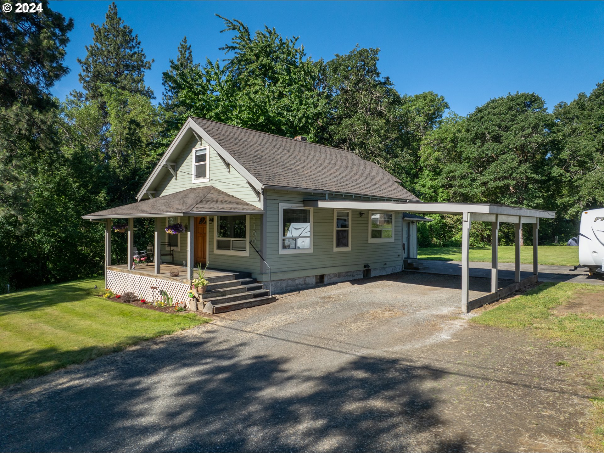 1100 Multnomah Road Hood River, OR 97031 - Photo 2 of 31 Gallery Image 2